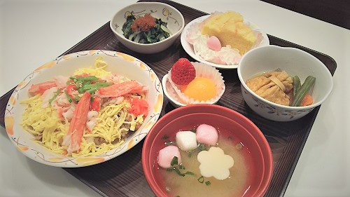 ひな祭り夕食 縮小.jpg ひな祭り夕食 縮小.jpg